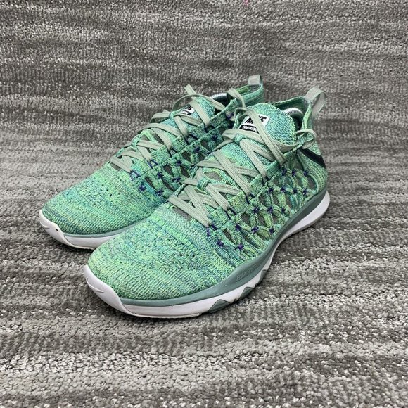Athletic_Shoes